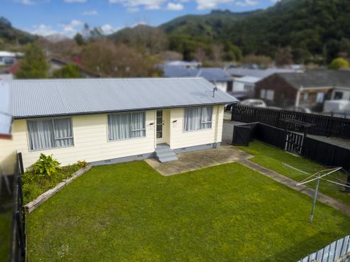 11B Gemstone Drive, Birchville
