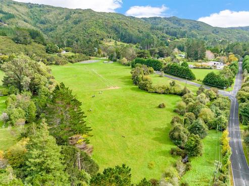 31 Crowther Road, Wainuiomata