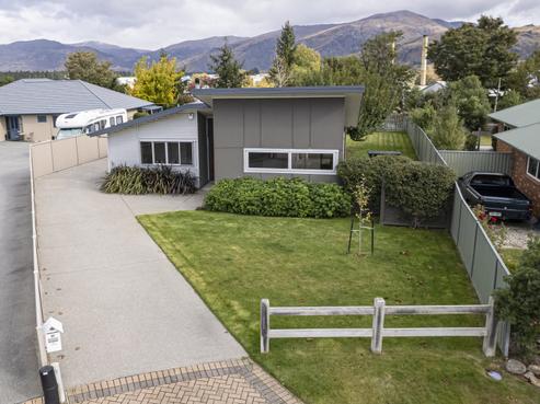 27 Fenwick Crescent, Cromwell