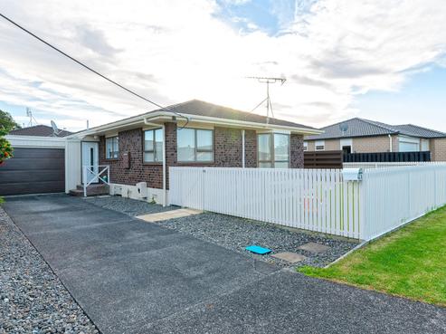 42A Edward Avenue, Orewa