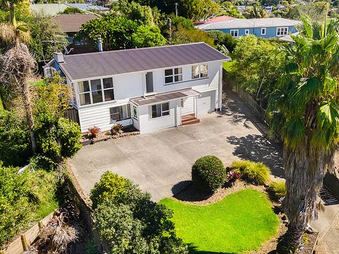 1/8 Ludlow Terrace, Totara Vale