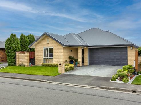 27 Cognac Drive, Yaldhurst