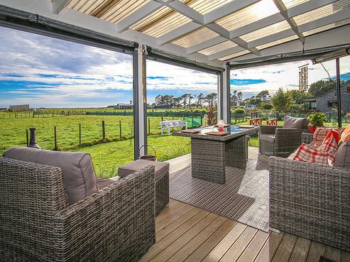 255 Utopia Road, Westport