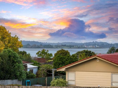 10 Pipitea Place, Massey