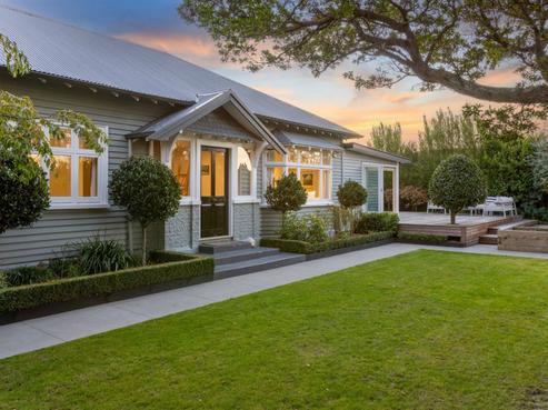 151 Knowles Street, Saint Albans