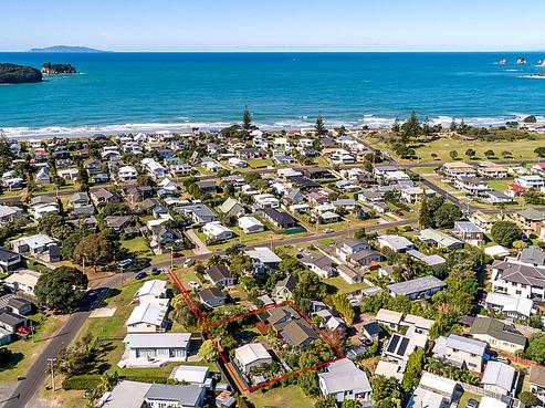 421 Given Avenue, Whangamata