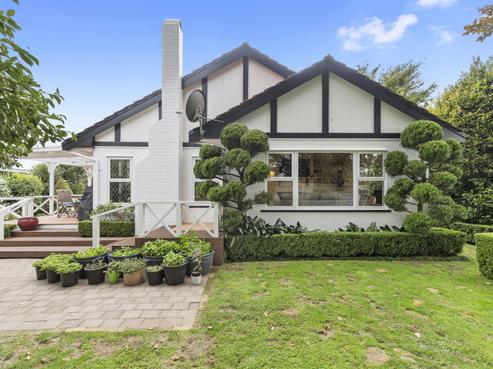 13 Riverview Terrace, Fairfield