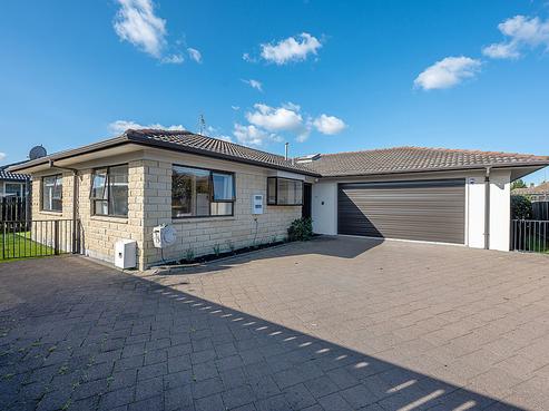 35B Holland Street, Glenholme