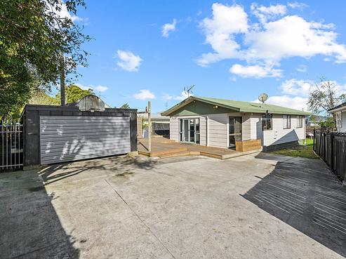 2/61 Mcannalley Street, Manurewa East