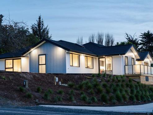 16 Caernarvon Street, Allanton