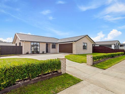 6 Madden Avenue, Kumeu