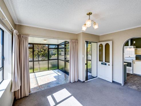 1/52 Avondale Road, Taradale