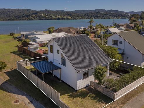 142 Vista Paku, Pauanui