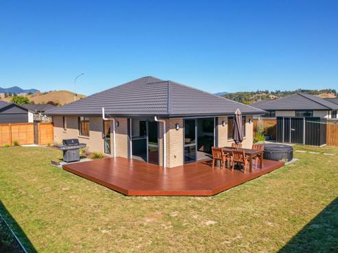 19 George Fyfe Way, Wakefield