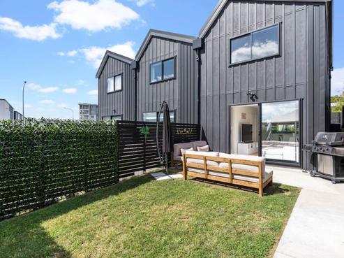 114 Bluebird Crescent, Unsworth Heights