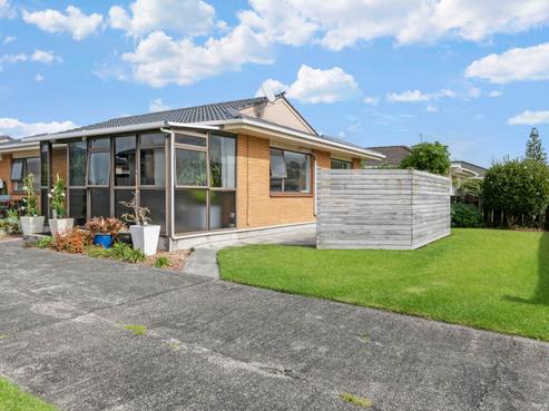 1/82 Florence Avenue, Orewa