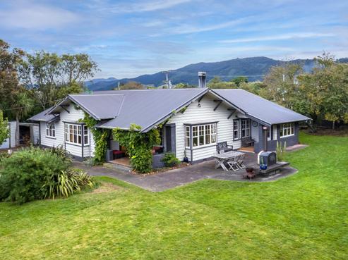13 Hickson Street, Featherston