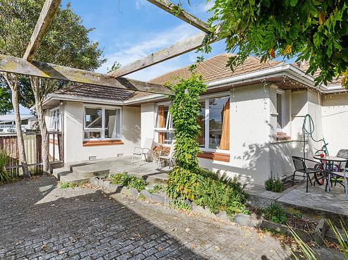257 Avonhead Road, Avonhead