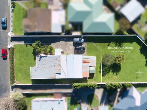 604 Elm Road, Akina
