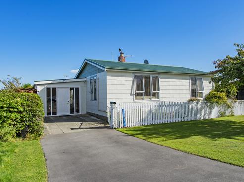 10 Pacific Drive, Southbridge