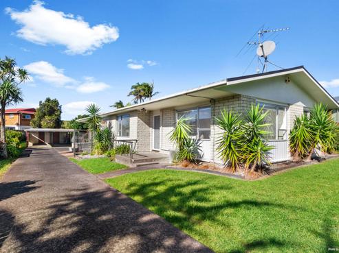 1/3 Ian Place, Glendene