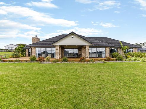 14 Whangapouri Road, Karaka