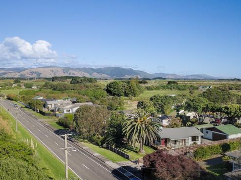 37 Rangiuru Road, Otaki Beach