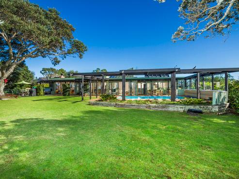 275 Beach Road, Campbells Bay