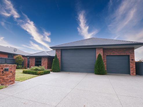 9 Magnolia Drive, Elgin