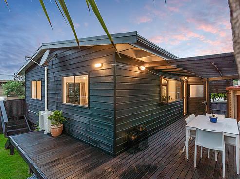 26 Meadowvale Rise, Titirangi