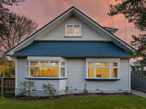 363 Eastern Terrace, Sydenham
