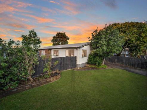 424 Roscommon Road, Clendon Park