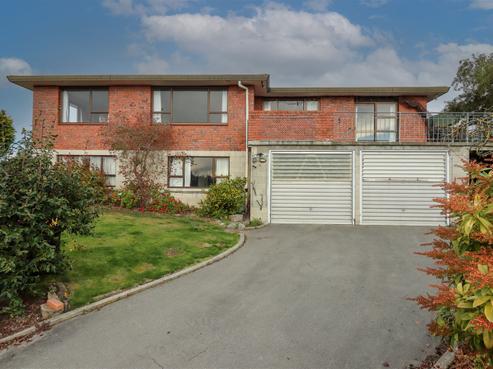 24 Stirling Place, Marchwiel
