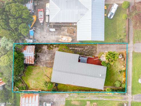 127 Henderson Valley Road, Henderson
