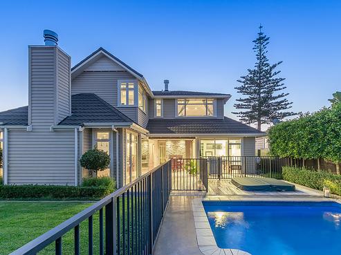 4 Ferryhill Road, Epsom