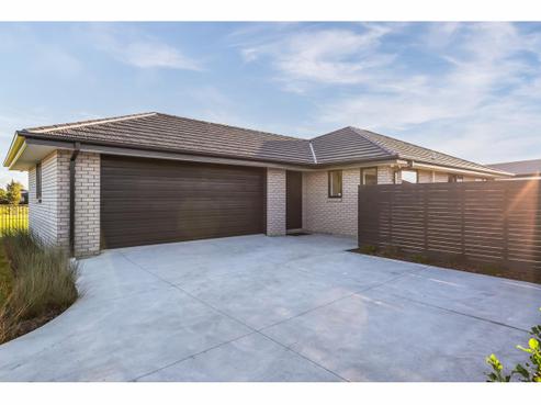 12 Trainers Lane, Yaldhurst