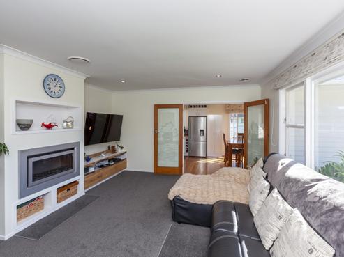124 Ruapehu Street, Paraparaumu