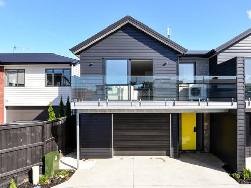 1/17 Cook Street, Hamilton East