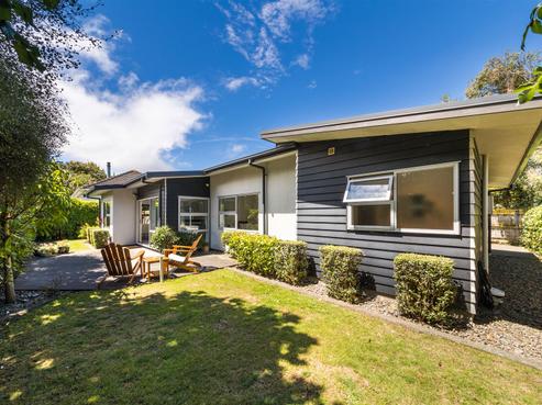 26A South Street, West End