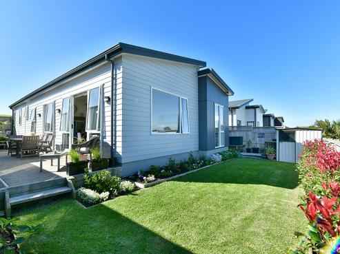 13 Barcliff Terrace, Gulf Harbour