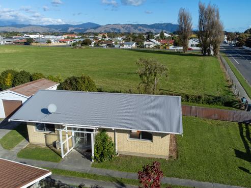 42 Te Rauparaha Street, Otaki