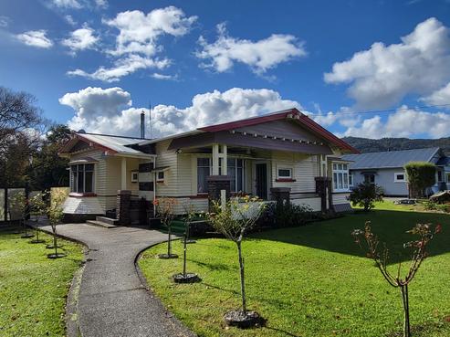 8 Seddon Street, Runanga