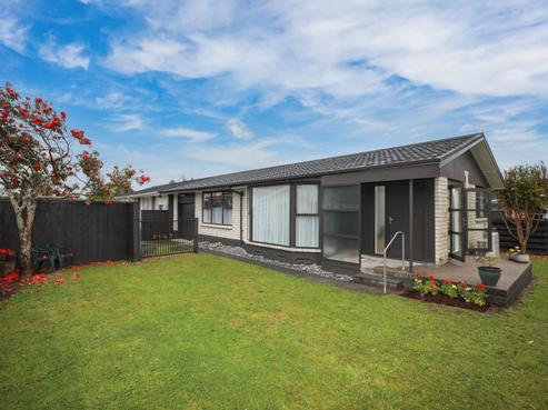 24A Howell Avenue, Riverlea