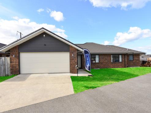 11 Oolong Court, Huntington