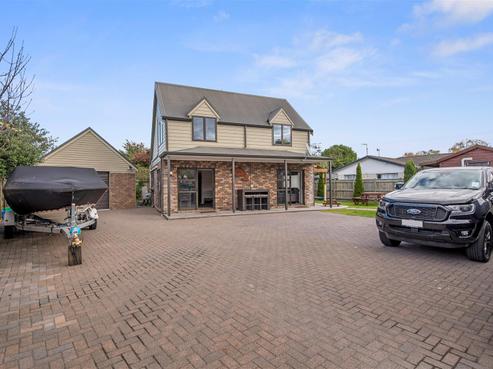 17A Larch Street, Victoria