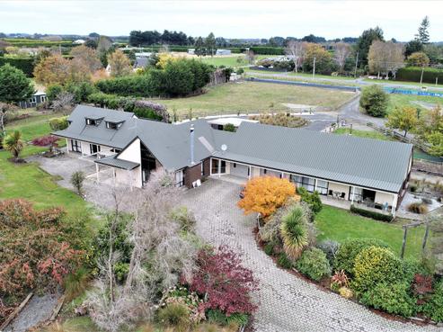 115 Flora Road East, Makarewa
