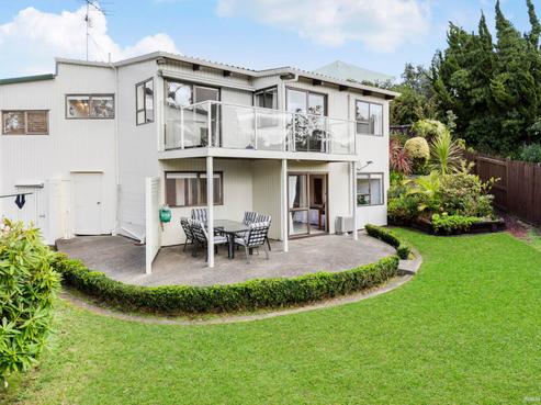 2/59 Glencoe Road, Browns Bay