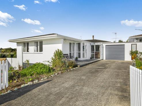 5 Hamilton Drive, Waiuku