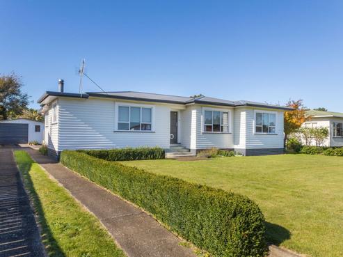 71 Barraud Street, Dannevirke
