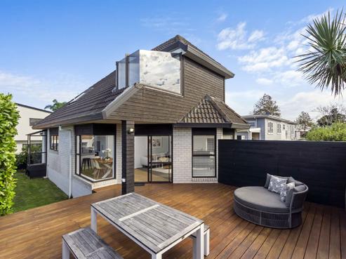 2/10 Knights Road, Rothesay Bay